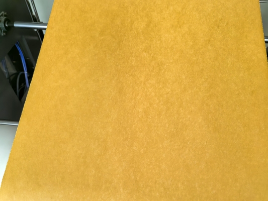 Le papier d'isolation pour transformateur résiste aux produits chimiques et résiste à des températures élevées allant jusqu'à 400 °C